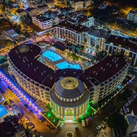 Отель Pineta Park Deluxe