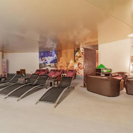 Отель Pineta Park Deluxe 5*