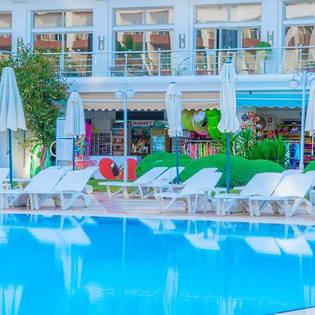 Отель Pineta Park Deluxe