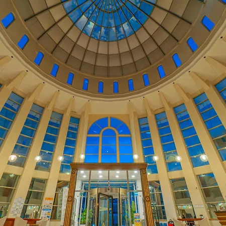 Pineta Park Deluxe Отель